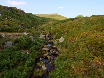 Stream to Higger Tor.jpg